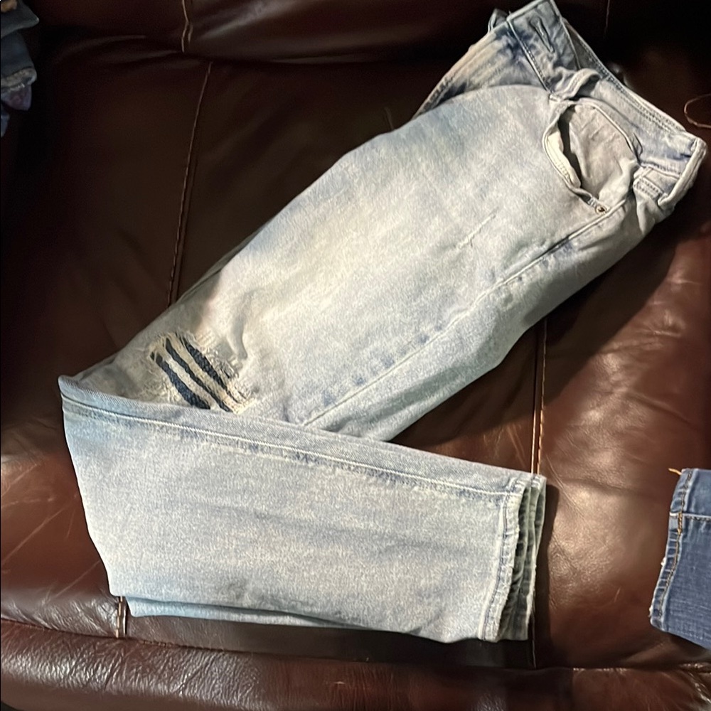 Women's Light Blue Jeans